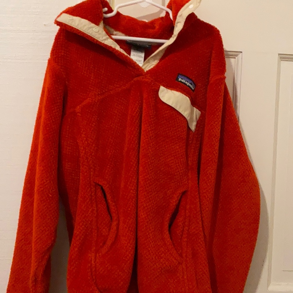 Orange pullover patagonia